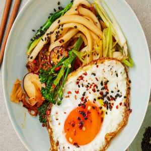 Kimchi sesame udon noodles_image