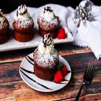 Chocolate Molten Cakes_image
