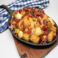 Cheesy Bacon, Ham, and Swiss Tater Tots® Poutine_image