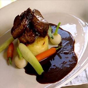 Tenderloin of Beef Cooked with Guinness_image