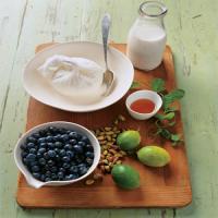 Blueberry-Yogurt Fool image