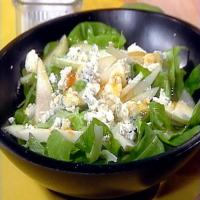Arugula Salad with Pear, Blue Cheese and Apricot Vinaigrette_image