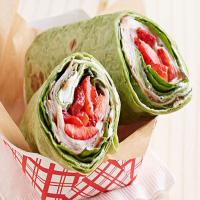 Spinach Wraps with Turkey & Strawberry image
