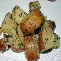 Stove Top Baby Red Potatoes With Basil, Shallots and Garlic_image
