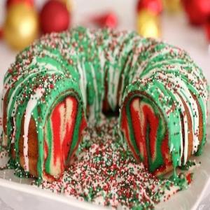 Christmas Wreath Bunt Cake_image