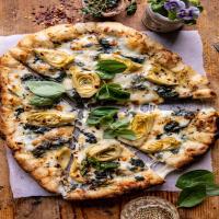 Spinach and Artichoke Pizza with Cheesy Bread Crust_image