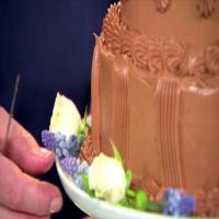 Tiered Chocolate Buttercream Cake_image