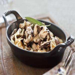 Creamy Pasta with Mushrooms and Sage_image