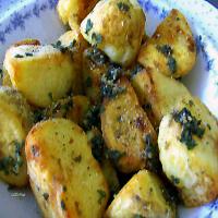 Roasted Potatoes With Sage and Garlic_image