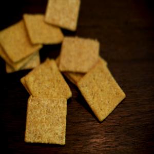 Faux Wheat Thins_image