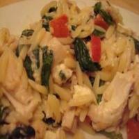 Greek Spinach and Chicken Orzo image