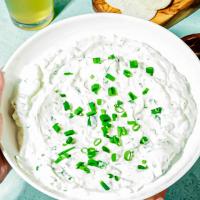 Green Onion Dip Recipe with Sour Cream_image
