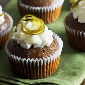 Guinness-Gingerbread Cupcakes - Recipe - FineCooking_image