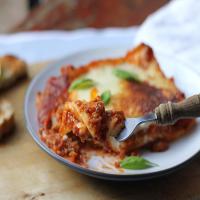 Slow Cooker Cheesy Lasagna With Sausage and Beef_image