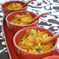 Corn Flakes Chivda (Spicy Indian Snack Mix)_image