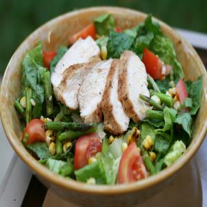 Grilled Chicken and Charred Corn Salad_image