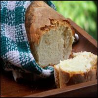 French Bread With Roasted Garlic_image
