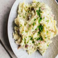 Dill-Sour Cream Mashed Potatoes image