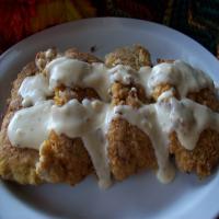 Texas-Style Chicken Fried Steak With Cream Gravy_image