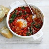 Baked eggs with ham & spinach image