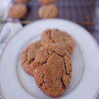 Gluten-Free Gingersnap Cookies_image