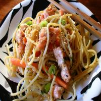 Asian Salmon Noodle Salad_image