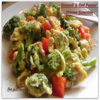 Broccoli & Red Pepper Cheese Scramble_image