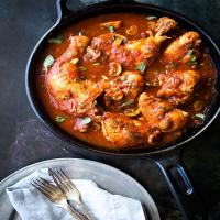 Braised Chicken Thighs with Tomatoes and Garlic_image