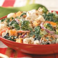 Festive Broccoli-Cauliflower Salad_image