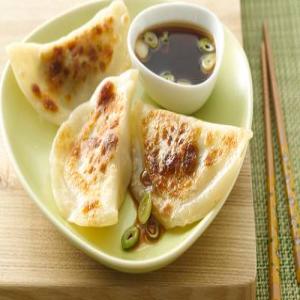 Gyoza with Turkey and Soy Dipping Sauce_image