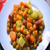 Vegetarian Sheet Pan Dinner with Chickpeas and Veggies image