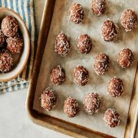 Almond, Coconut and Date Bites_image
