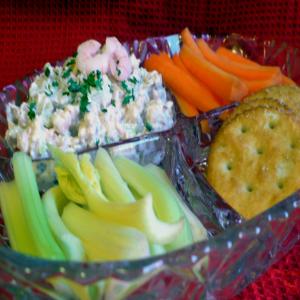 Low Calorie Seafood Dip With Walnuts_image