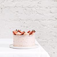 Roasted Strawberry Layer Cake_image