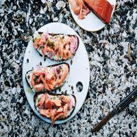 Smoked Salmon Tartines with Fried Capers_image