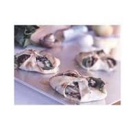 Spinach Calzones with Blue Cheese_image