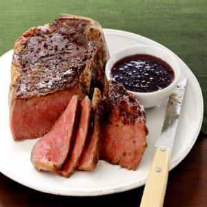 Steak with Red Wine-Shallot Sauce_image