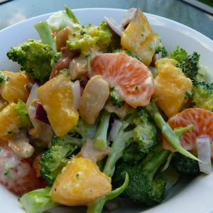 Broccoli Mango Salad_image