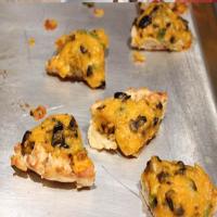 Aunt Elaine's Swiss Cheese & Olive Delights_image