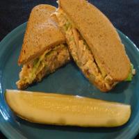 sweet and spicy tuna salad sandwich! image
