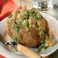 Creamy Chicken Broccoli Stuffed Potato_image