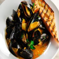Steamed Mussels with Wine and Saffron image