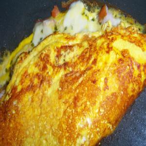 Smoked Chicken Omelette image