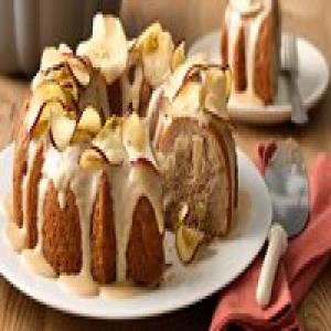 One-Bowl Apple-Spice Bundt Cake with Butterscotch Glaze_image