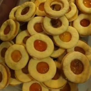 Vanilice (Serbian Sandwich Cookies) image