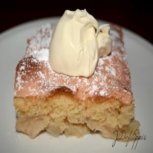 Russian Apple Cake (Sharlotka)_image