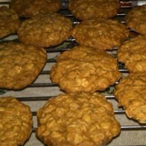 Vanishing Oatmeal Cookies_image