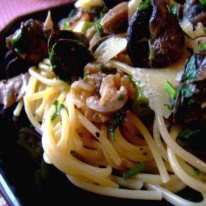 Burgundian Escargots With Spaghetti_image
