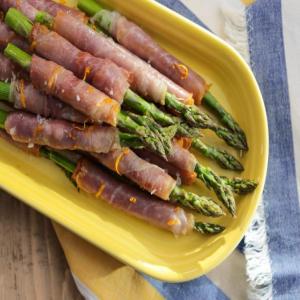 Roasted Asparagus Wrapped in Serrano Ham_image