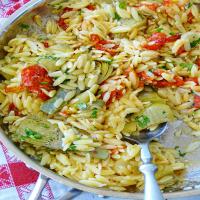 Orzo Pasta with Artichoke Hearts and Roasted Tomatoes_image